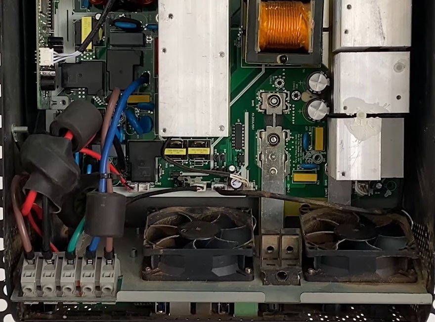 inverter maintenance, solar inverte maintenance, inverter cleaning